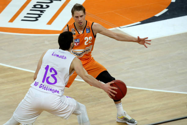 内线时显得 内线时显得