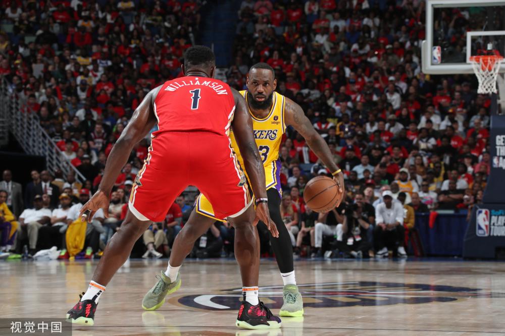 竞争中脱颖 竞争中脱颖