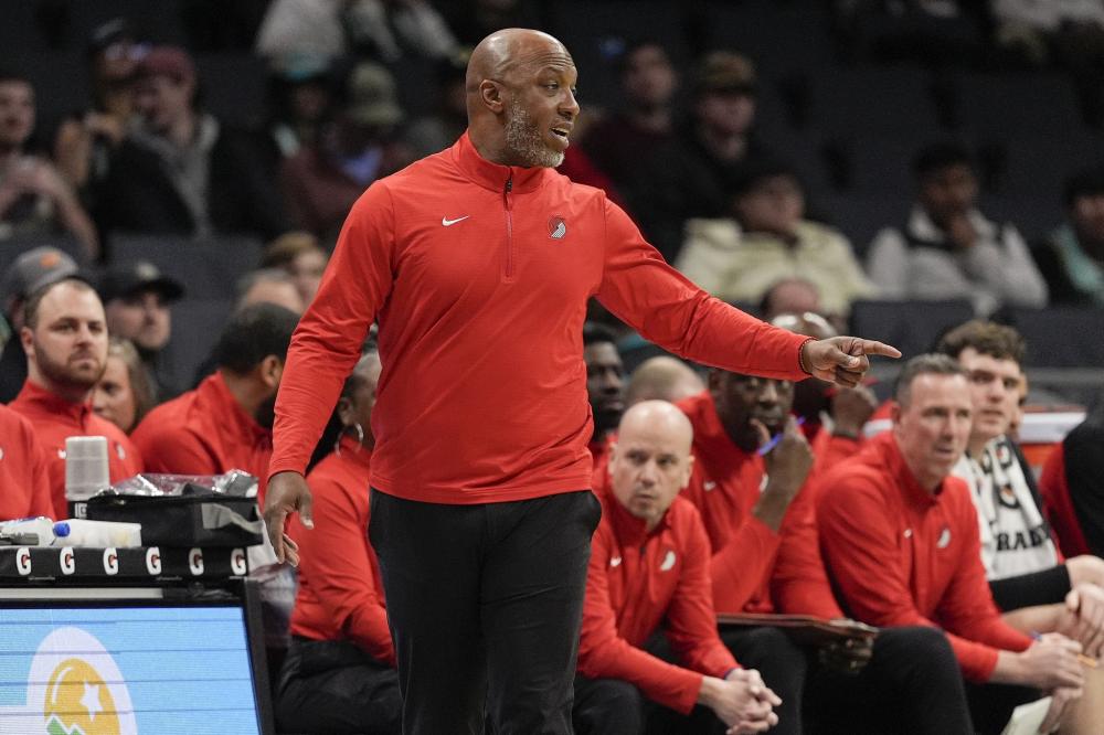 吉拉西挺身 吉拉西挺身