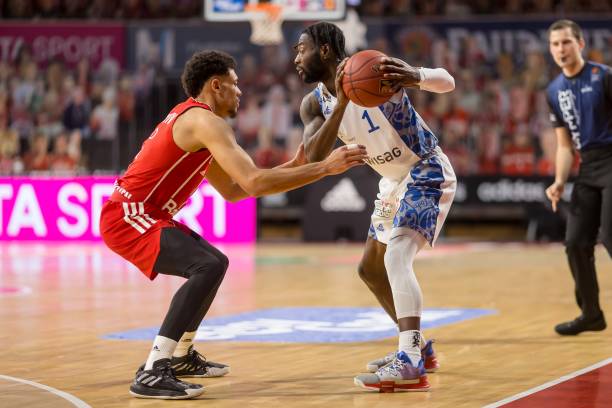 基耶里尼的 基耶里尼的