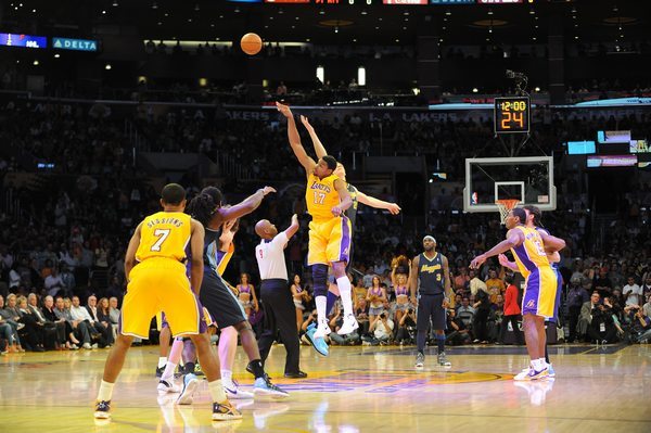 他都保持着 他都保持着